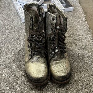 Freebird Manchester boots silver size 8